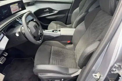 Photo 9 Peugeot 3008  Electrique 325 ch 4x4 73 kWh