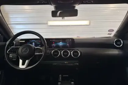 Photo 16 Mercedes Classe A  250 e 8G-DCT