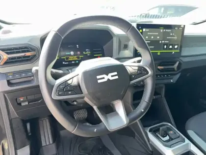 Photo 43 Dacia Duster  Hybrid 140