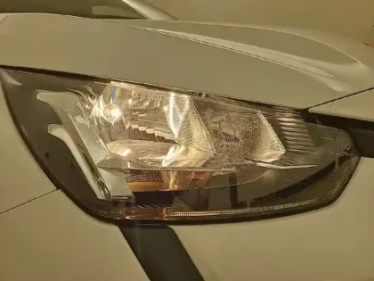 Photo 38 Peugeot 208  PureTech 75 S&S BVM5