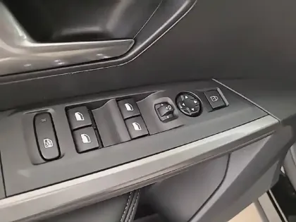 Photo 30 Peugeot 3008  Hybrid 136 e-DCS6