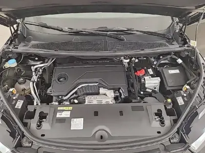 Photo 31 Peugeot 3008  Hybrid 136 e-DCS6
