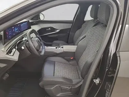 Photo 10 Peugeot 3008  Hybrid 136 e-DCS6