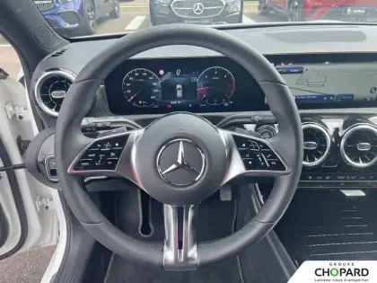 Photo 15 Mercedes Classe A  180 d