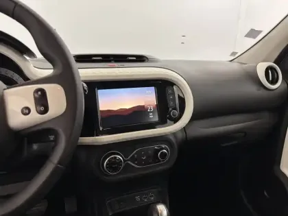 Photo 20 Renault Twingo  III Achat Intégral - 21