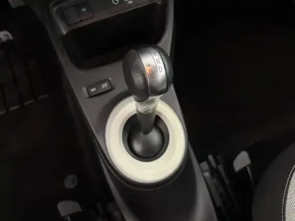 Photo 21 Renault Twingo  III Achat Intégral - 21