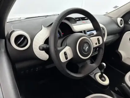 Photo 18 Renault Twingo  III Achat Intégral - 21