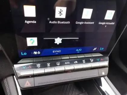 Photo 22 Renault Espace  E-Tech full hybrid 200 GSR2