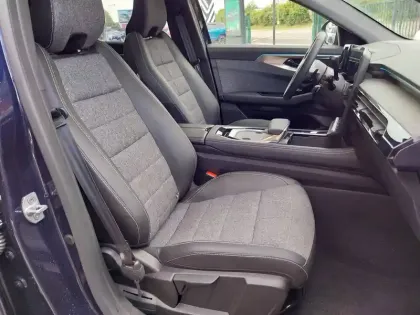 Photo 12 Renault Espace  E-Tech full hybrid 200 GSR2