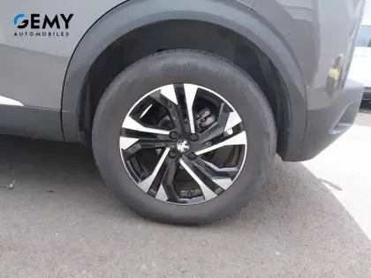 Photo 10 Peugeot 2008  PureTech 130 S&S BVM6