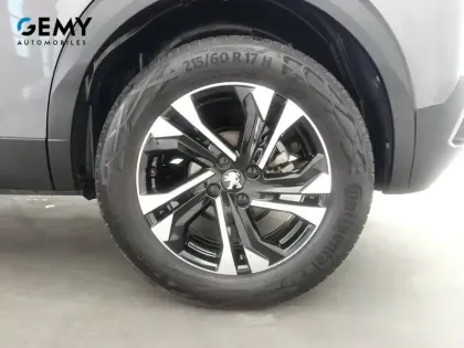 Photo 32 Peugeot 2008  PureTech 130 S&S BVM6