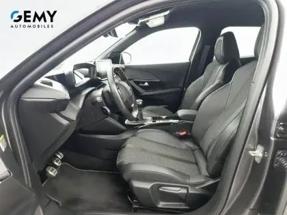 Photo 30 Peugeot 2008  PureTech 130 S&S BVM6
