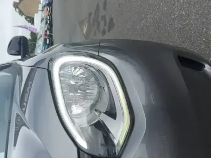 Photo 24 Renault Twingo  III E-Tech