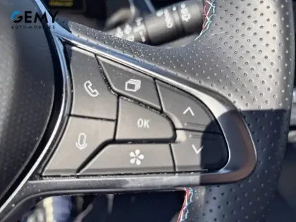 Photo 15 Renault Captur  E-Tech full hybrid 160 ch