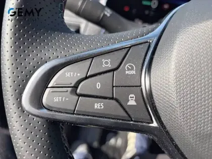 Photo 14 Renault Captur  E-Tech full hybrid 160 ch