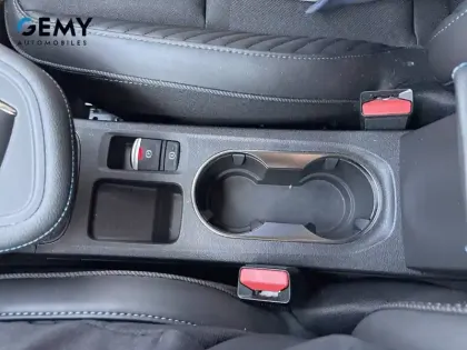 Photo 26 Renault Captur  E-Tech full hybrid 160 ch