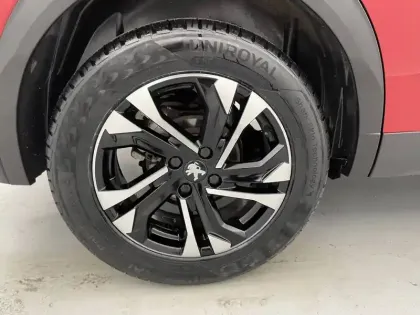 Photo 36 Peugeot 2008  PureTech 130 S&S EAT8