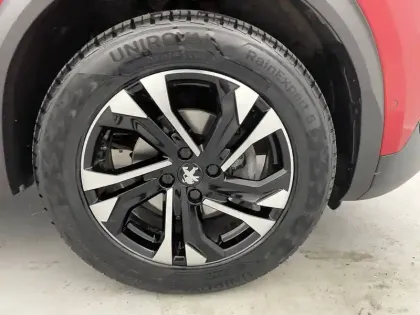 Photo 35 Peugeot 2008  PureTech 130 S&S EAT8