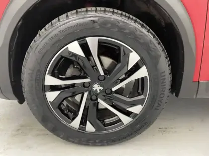 Photo 32 Peugeot 2008  PureTech 130 S&S EAT8