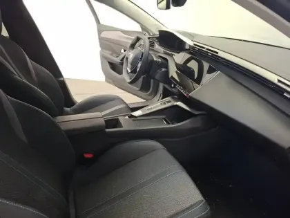 Photo 34 Peugeot 308  Hybrid 145 e-DCS6