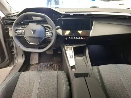 Photo 28 Peugeot 308  Hybrid 145 e-DCS6