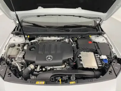 Photo 19 Mercedes CLA  Coupé 200 d 8G-DCT
