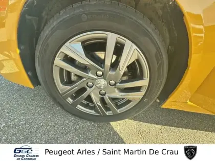 Photo 13 Peugeot 208  PureTech 100 S&S BVM6