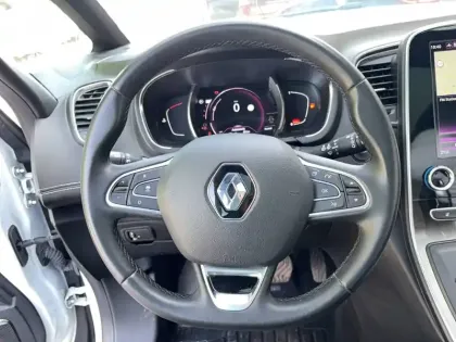 Photo 14 Renault Scenic Grand  TCe 140 EDC