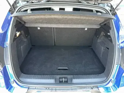 Photo 35 Renault Captur  E-Tech full hybrid 145 ch