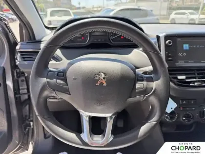 Photo 16 Peugeot 208  PureTech 82ch S&S BVM5