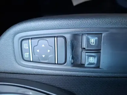 Photo 39 Renault Clio  dCi 90 E6C