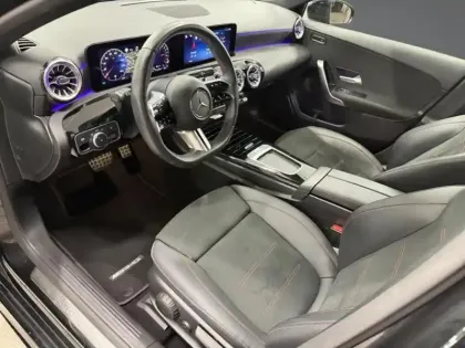 Photo 32 Mercedes Classe A 250 e Hybrid EQ AMG Line