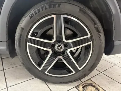 Photo 28 Mercedes GLC  220 d 4MATIC AMG Line