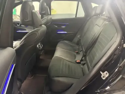 Photo 33 Mercedes GLC  220 d 4MATIC AMG Line