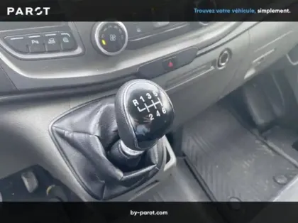 Photo 31 Ford Custom 300 L2H2 2.0 ECOBLUE 130 TREND BUSINESS