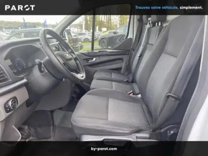 Photo 33 Ford Custom 300 L2H2 2.0 ECOBLUE 130 TREND BUSINESS
