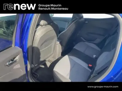 Photo 12 Renault Clio  1.6 E-Tech 145ch full hybrid Techno - 24