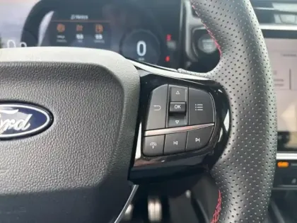 Photo 11 Ford Puma  1.0 EcoBoost Hybrid 125ch ST-Line S&S Powershift