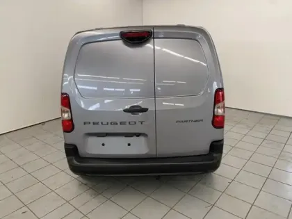 Photo 19 Peugeot Partner  M Diesel 130ch automatique Pack Premium Connect