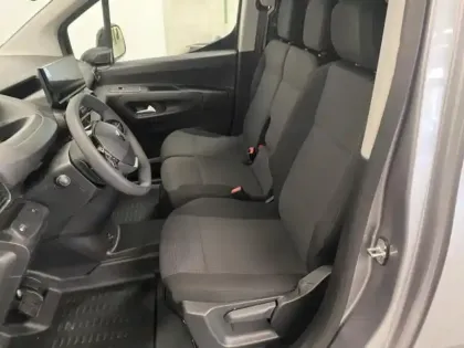 Photo 6 Peugeot Partner  M Diesel 130ch automatique Pack Premium Connect