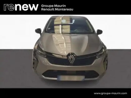 Photo 9 Renault Clio  1.6 E-Tech 145ch full hybrid Evolution - 24