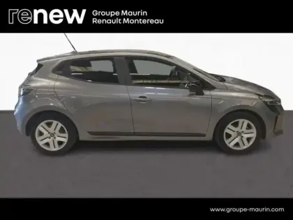 Photo 7 Renault Clio  1.6 E-Tech 145ch full hybrid Evolution - 24