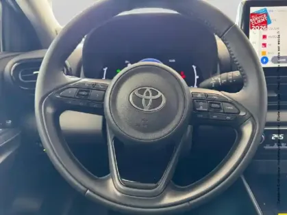 Photo 11 Toyota Yaris  116h Design 5p MY26