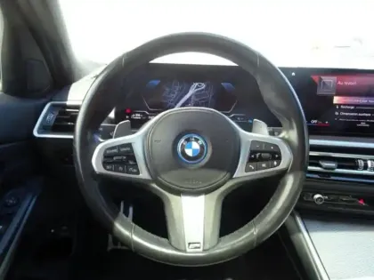 Photo 19 BMW Serie 3 Série 3 Touring 330eA xDrive 292ch M Sport