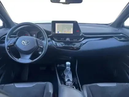 Photo 10 Toyota C-HR  2.0 Hybride 184ch Collection E-CVT