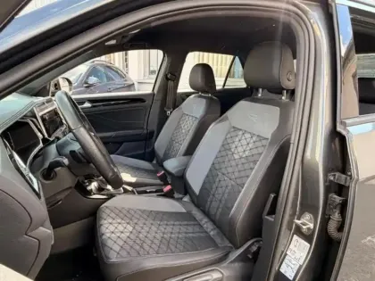 Photo 12 Volkswagen T-roc  1.5 TSI EVO 150ch R-Line DSG7