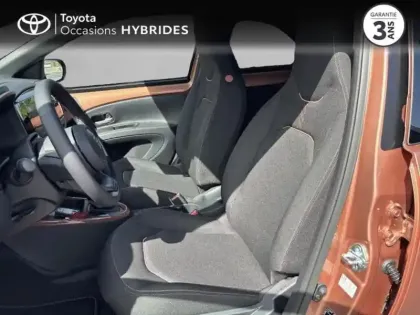 Photo 10 Toyota Aygo  X 116h Graphic