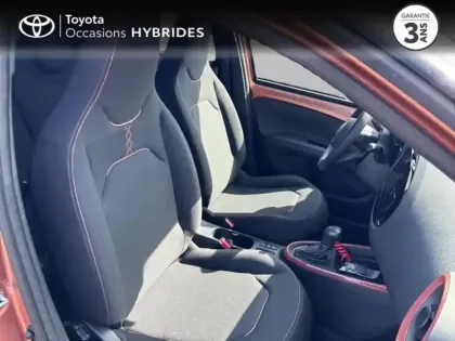 Photo 5 Toyota Aygo  X 116h Graphic