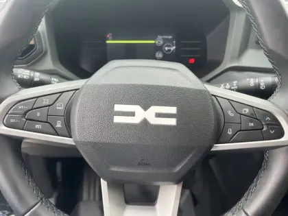 Photo 12 Dacia Duster  Hybrid 155