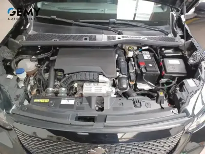 Photo 11 Peugeot 2008  PureTech 130 S&S EAT8